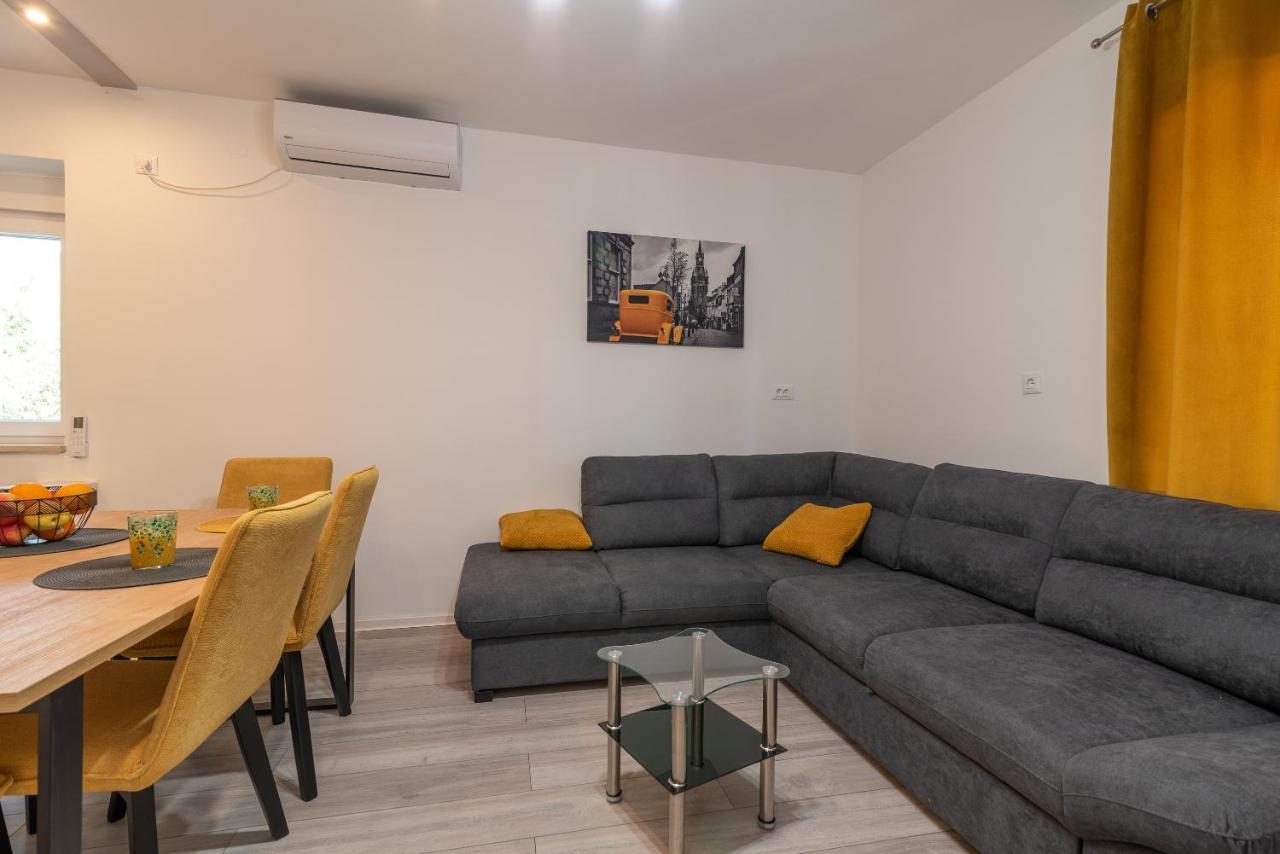 Apartman Galeb Trogir Exterior photo