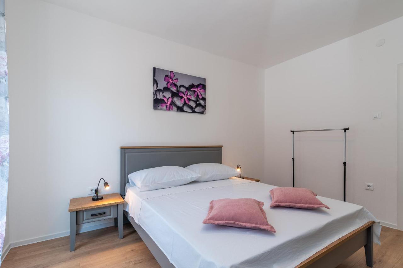 Apartman Galeb Trogir Exterior photo