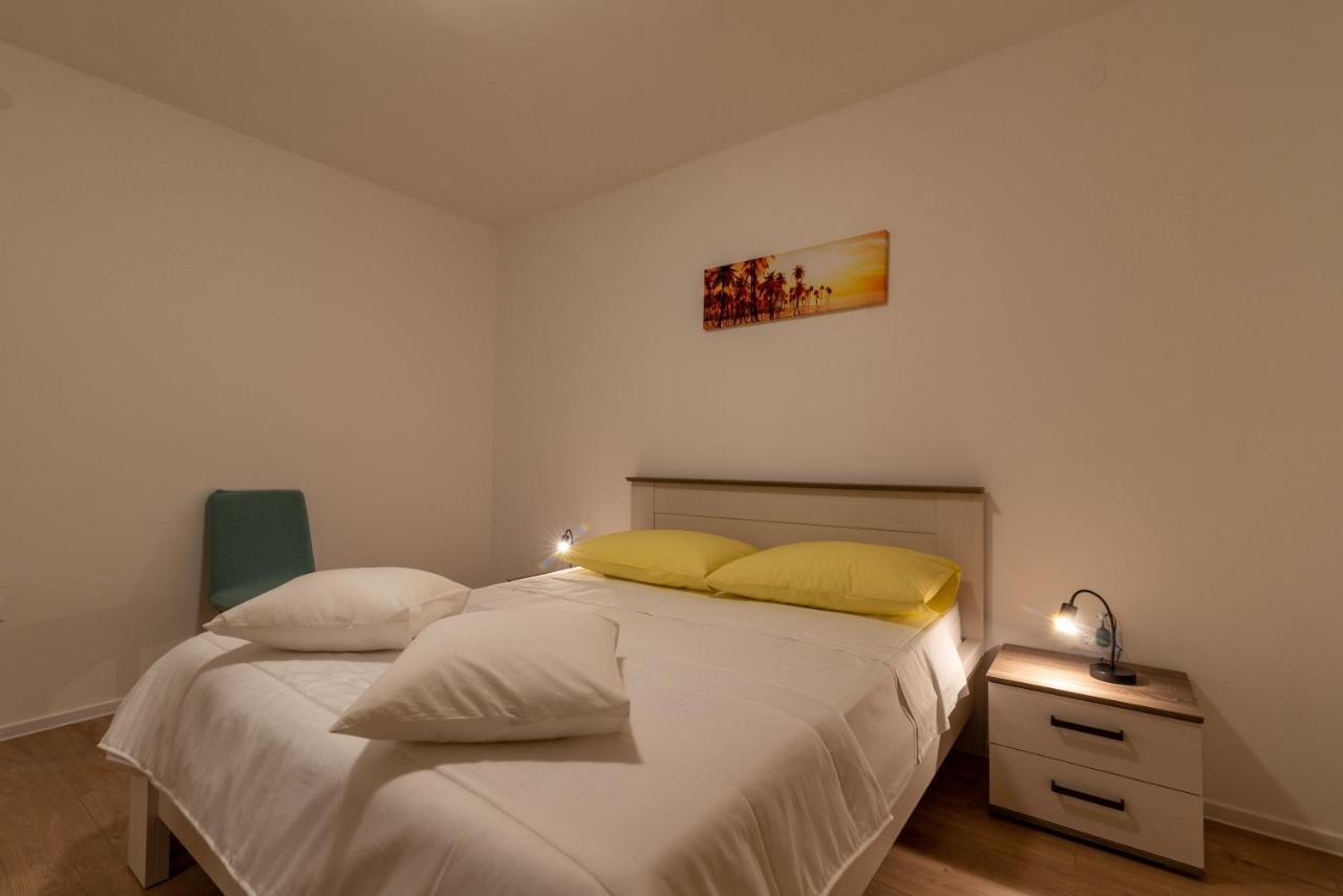 Apartman Galeb Trogir Exterior photo
